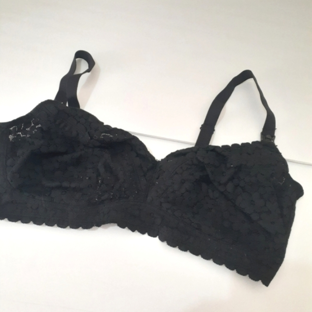 🎉Black Lace Trim Wireless Bralette Adjustable Straps